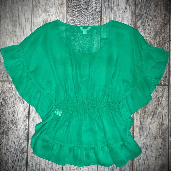 Candies Kelly Green Light Weight Ruffle Top with Ruched Waist - Picture 6 of 6